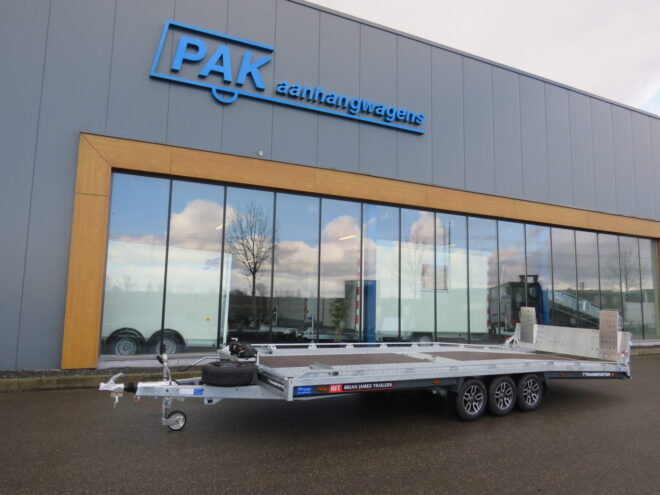 Brian James autoambulance met achterklep